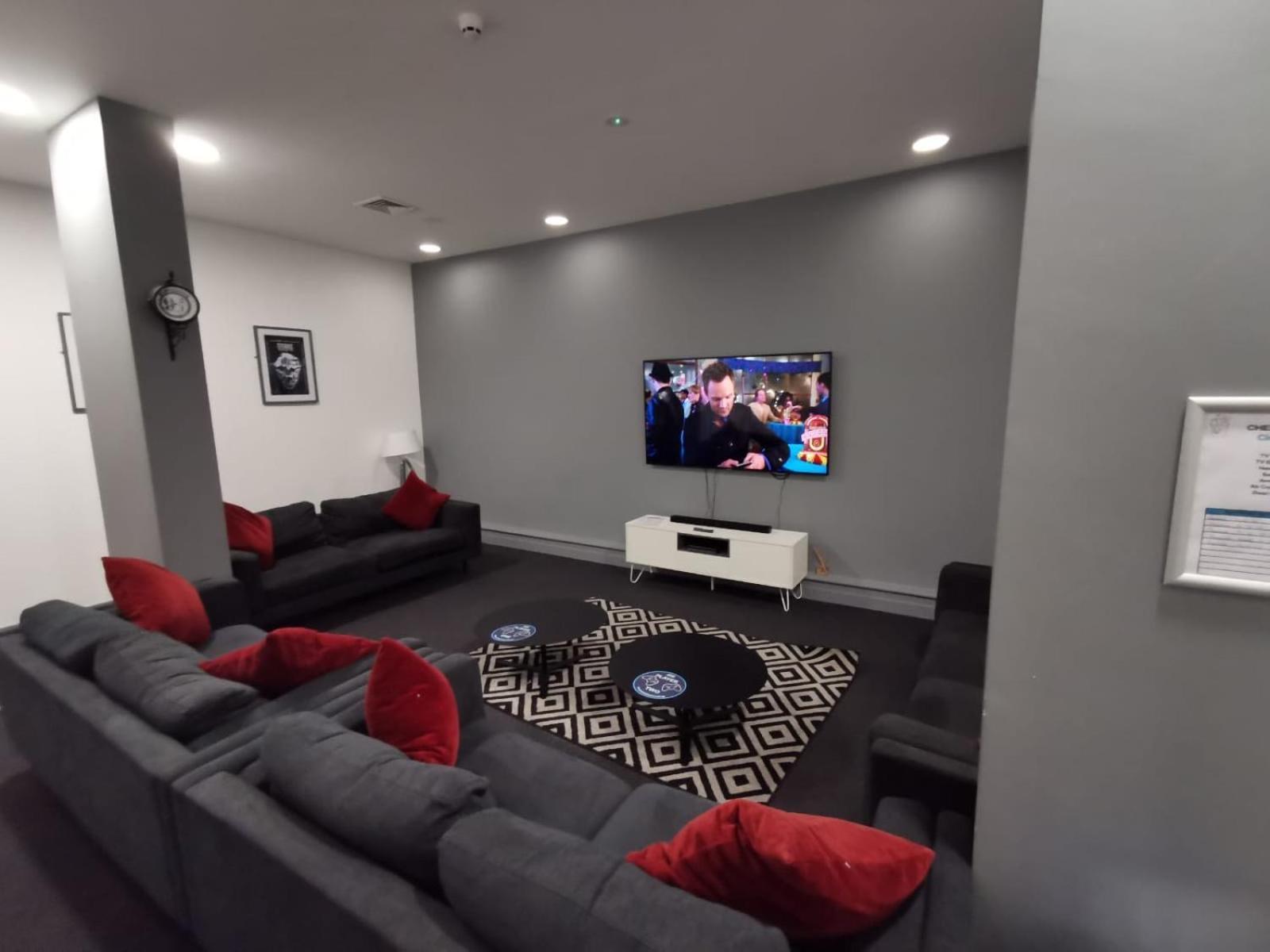 For Students Only At Great Patrick Street Apartment เบลฟาสต์ ภายนอก รูปภาพ